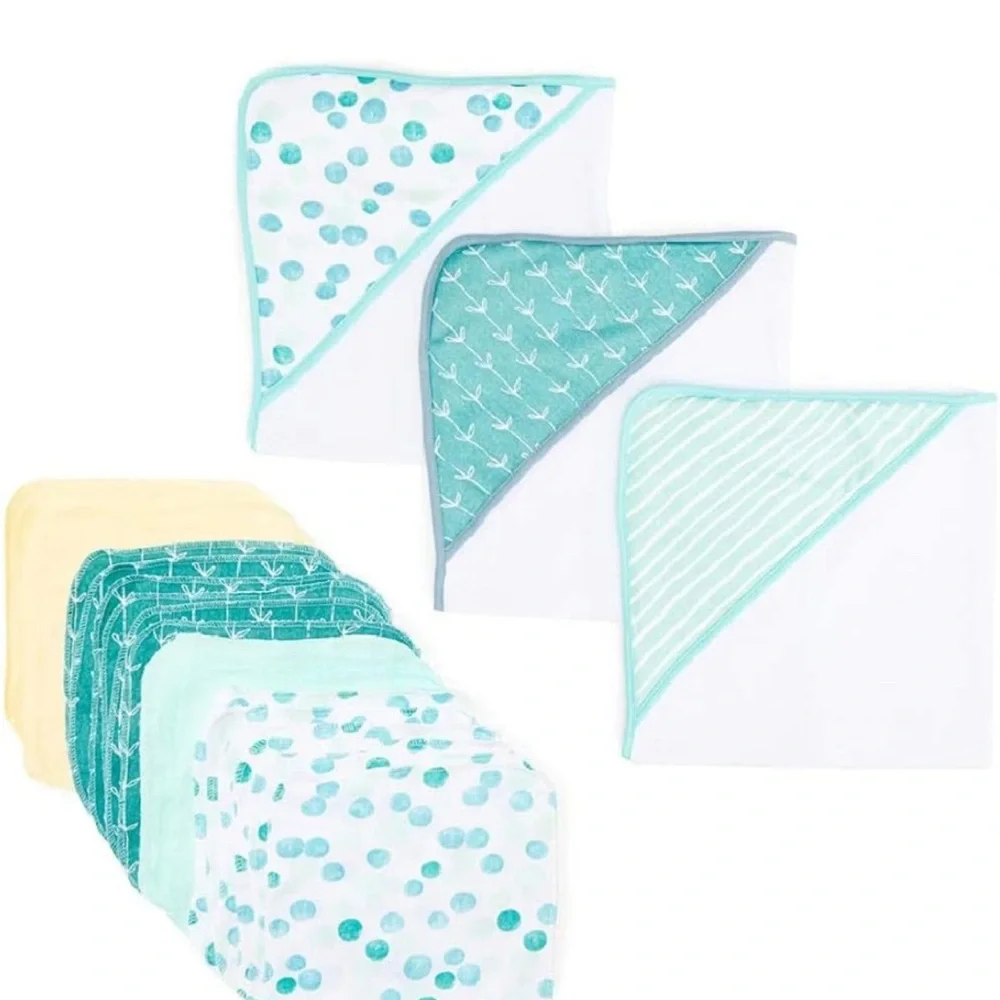 Baby Hooded Towels and Washcloths Set - Green Polka Dot